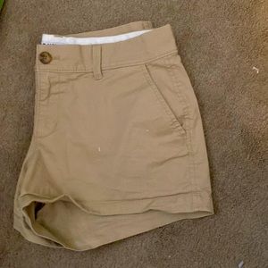 Casual khaki shorts